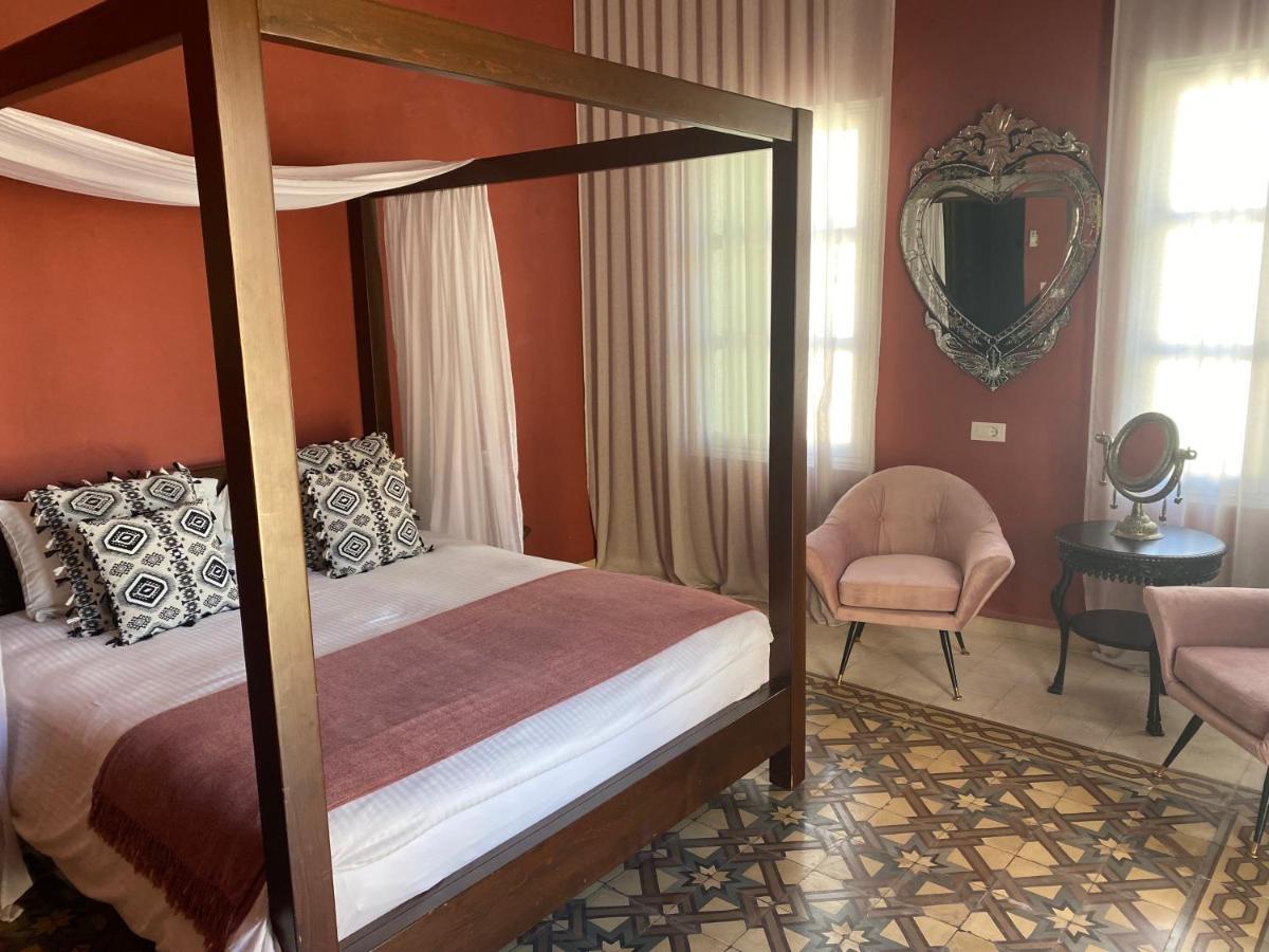 Dar Camelia Bed and Breakfast Tyrus Eksteriør billede
